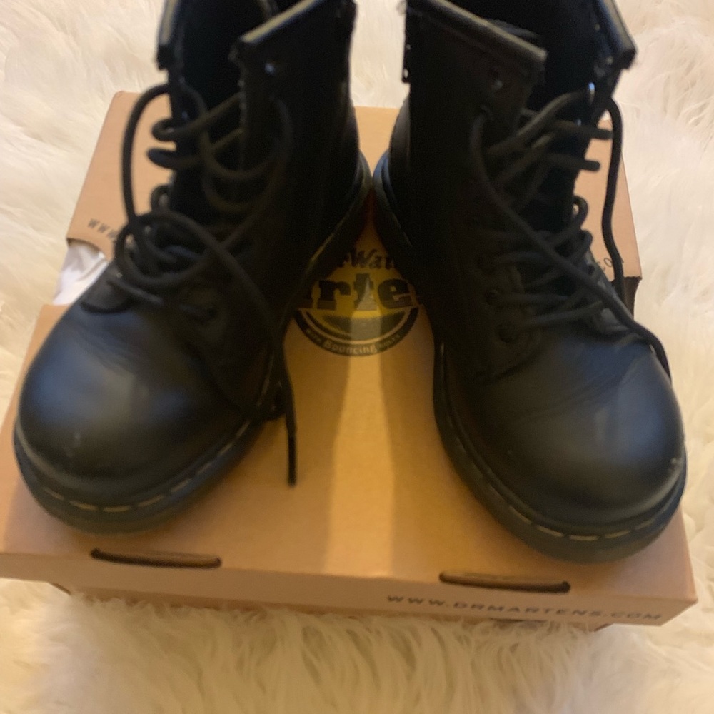Toddler doc martens - Picture 5 of 7